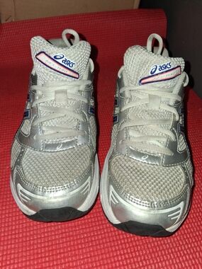 ASICS Kids Silver Mesh Athletic Shoes - Comfortable Lace-Up Sneakers
